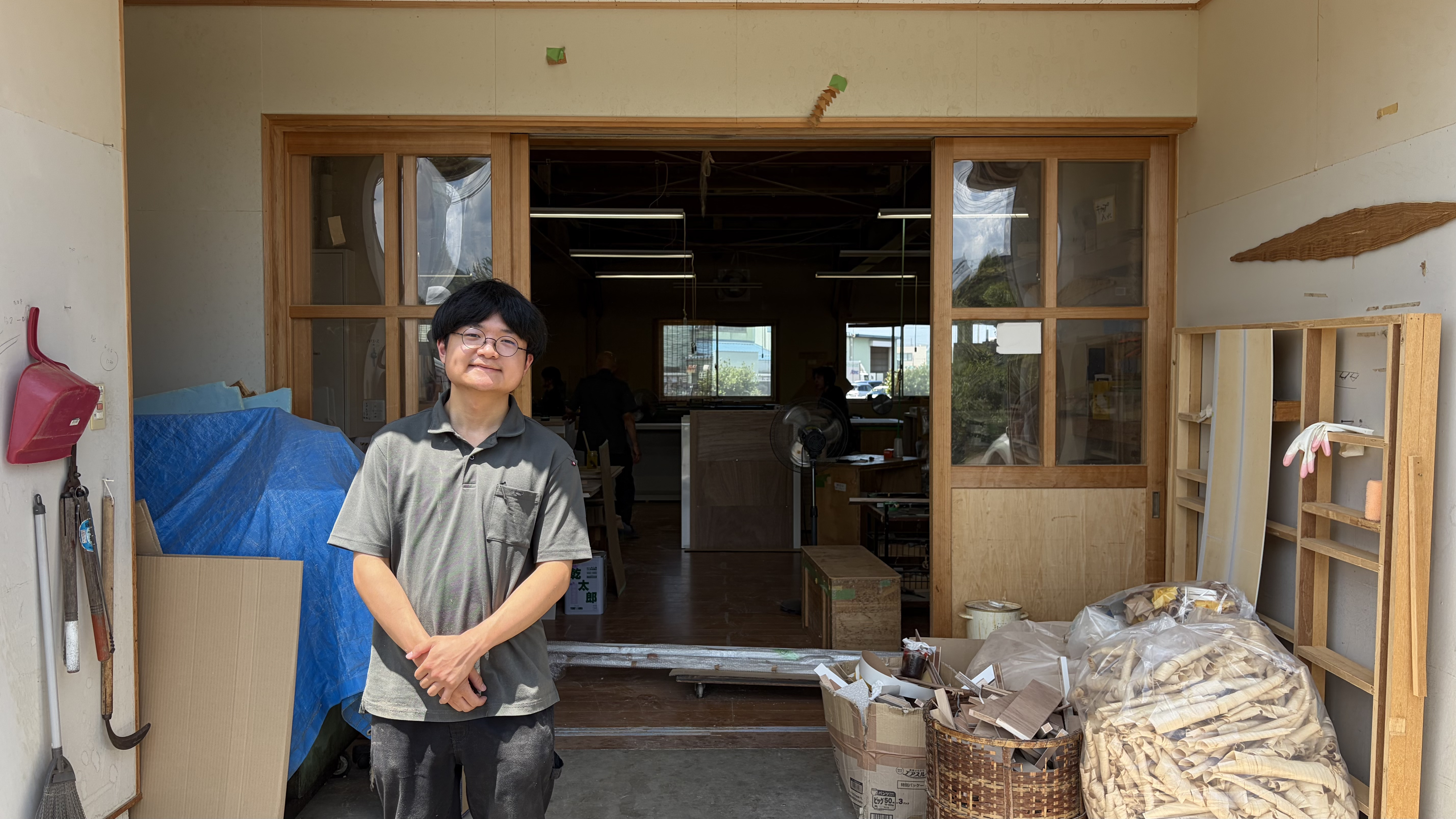 1枚の板が形になるおもしろさ。加茂の伝統工芸と等身大で向き合う22歳の職人暮らしメニュー用画像